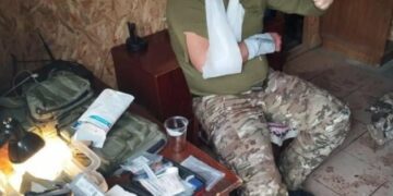 На Запорізькому напрямку FPV-дрон влучив по авто Сил оборони