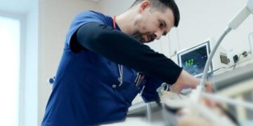 У Харківській області 11-річний хлопчик катався на санках та потрапив під обстріл