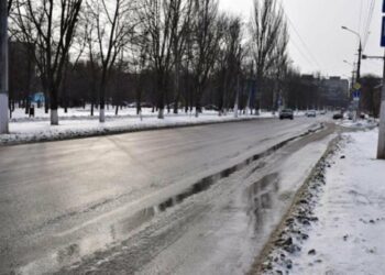 ДСНС попередила про ожеледицю у Запорізькій області