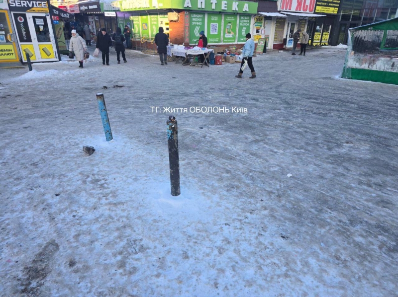У Києві через ожеледицю зафіксовані травмування та смертельний випадок (фото)
