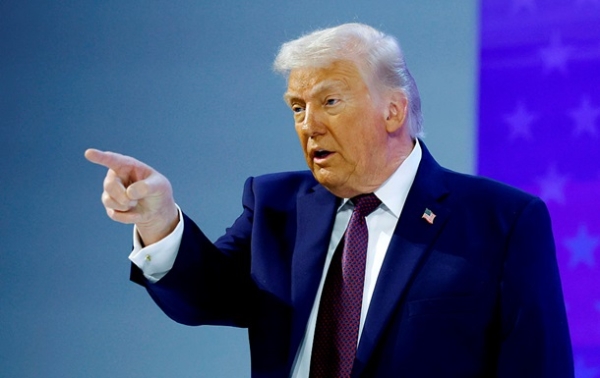 Трамп пригрозив Канаді 100% митом через угоду з Китаєм