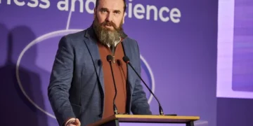 Міністр освіти відреагував на діяльність підпільної школи при монастирі у Києві