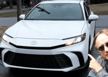 Сам обрав цю модель: досвідчений механік назвав найнадійніше авто сучасності (ВІДЕО)