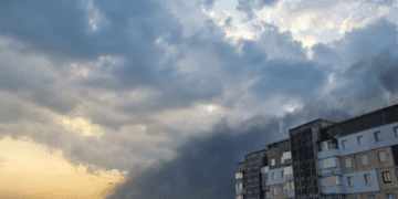 Повітря знову небезпечне: у Франківську зафіксували дуже шкідливий рівень забруднення