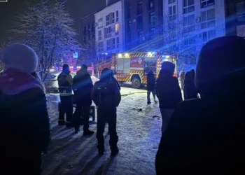 Київщина: рятувальники показали кадри ліквідації наслідків ворожого обстрілу у Білогородці