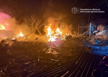 Запоріжжя знову під ворожою атакою: поранено жінку, є руйнування у приватному секторі