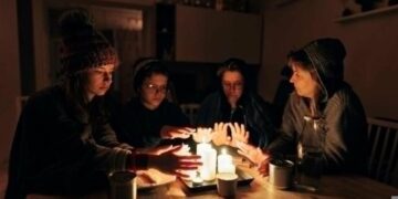 “Світла може не бути добу”: Франківськ готують до жорстких відключень