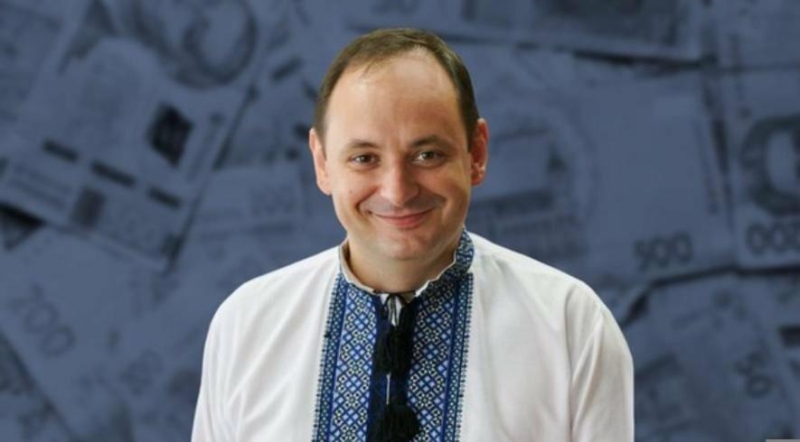 Скільки заробляє Марцінків: журналісти оприлюднили заробітки мера Івано-Франківська