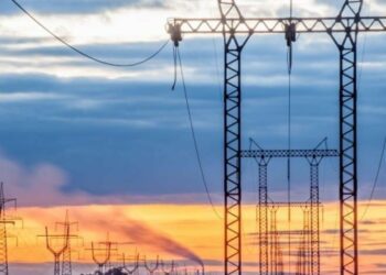 Енергетики на 90% заживили споживачів у Вільнянську, знеструмлених внаслідок ворожої атаки