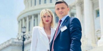 Сумка за 18 тисяч у суді: аксесуар дружини Михайла Головка коштує третину її задекларованого доходу