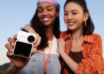 У GoPro намічається гідний конкурент: Dreame представила свою першу екшн-камеру Leaptic Cube з 8K, від’єднуваним модулем та ІІ-стабілізацією