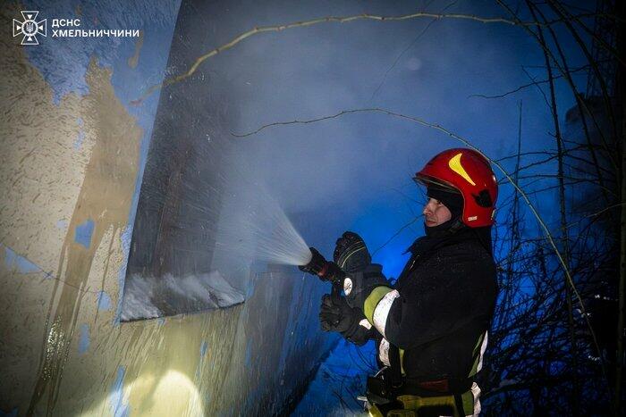 У Хмельницькому на вулиці Подільській сталася пожежа в житловому будинку