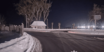 На Тернопільщині вантажівка переїхала ногу чоловікові: постраждалий у лікарні