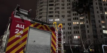 Коли Київ повернеться до графіків відключень світла? Розʼяснення уряду