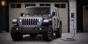 Stellantis припинив виробництво плагін-гібридів Jeep і Chrysler у Північній Америці