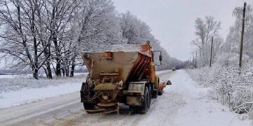 У Харківській області не вистачає людей для прибирання доріг