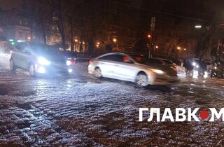 Київ та область накрив рідкісний крижаний дощ: неймовірні фото небезпечної стихії