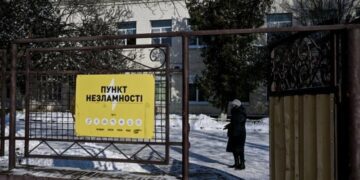 У Запоріжжі в цілодобовому режимі працюють Пункти незламності: як вони виглядають та які послуги готові надати, – ФОТОРЕПОРТАЖ