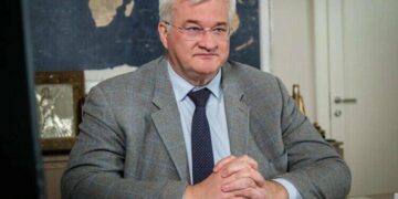 Голова МЗС Сибіга: Зеленський готовий особисто обговорити з Путіним питання ЗАЕС і територій