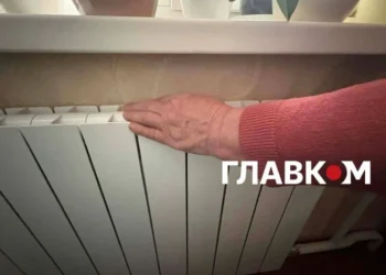 Комунальники Києва отримали команду зливати воду з опалення: що відомо на цей час