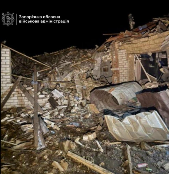 Росіяни скинули авіабомби на Запорізький район: одна людина загинула, одна - поранена