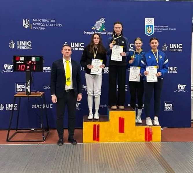 Дніпрянка здобула &laquo;бронзу&raquo; чемпіонату України з фехтування