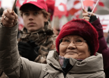 ЄС готує жорстку відповідь США через заяви Трампа про Гренландію — FT