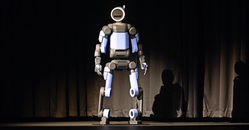 Hyundai почне використовувати людиноподібних роботів на автозаводах