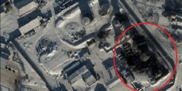 Наслідки атаки дронів ЗСУ: більшість резервуарів нафтобази в окупованих Ровеньках знищено