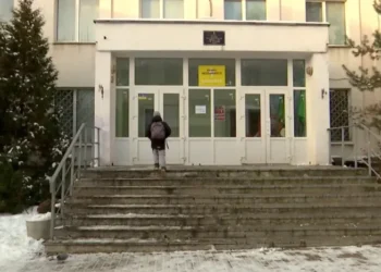 Київські школи відновлюють навчання: названо дату