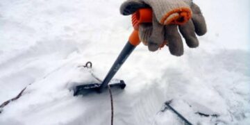 Скандал у Франківську: комунальника побили просто під час прибирання