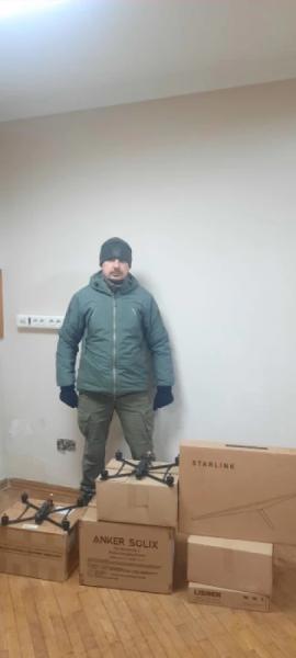 Луцька громада передала військовим чергову партію техніки та обладнання