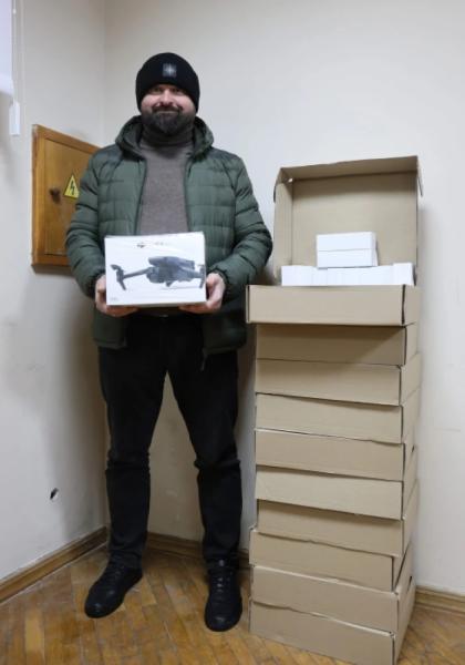 Луцька громада передала військовим чергову партію техніки та обладнання