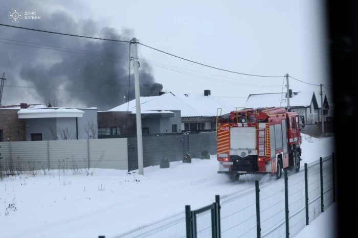 Луцькі рятувальники врятували житловий будинок від пожежі