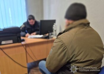 На Роменщині поліцейські викрили чоловіка у зберіганні наркотичних засобів