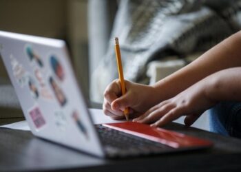 Освітній процес у Сумській громаді буде дистанційним до 1 лютого