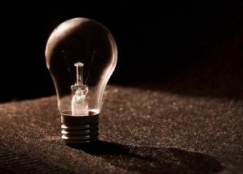 По шість годин без світла: “Миколаївобленерго” оприлюднило попередній графік