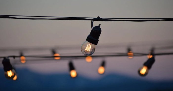 Погодинні відключення електроенергії: як і коли вимикатимуть світло на Миколаївщині у неділю