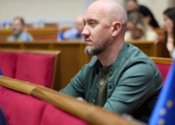 Суд заборонив Юлії Тимошенко спілкуватися зі «слугою» з Луцька Валерієм Стернійчуком