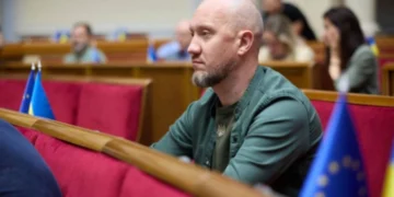 Суд заборонив Юлії Тимошенко спілкуватися зі «слугою» з Луцька Валерієм Стернійчуком