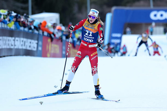 Тур де Скі. Сімпсон-Ларсен виграла масстарт, Діггінс очолила залік