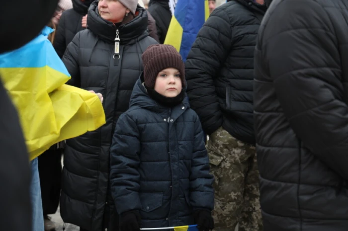 У День Соборності у Луцьку розгорнули 200-метровий прапор України. ФОТО