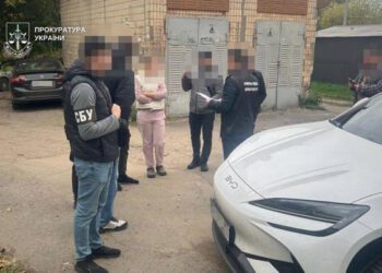 У Кривому Розі підприємці привласнили 2 млн гривень на ремонті гуртожитку, пошкодженого шахедом