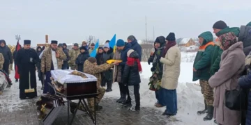 У Підгайцях провели в останню путь військовослужбовця Андрія Саєнка