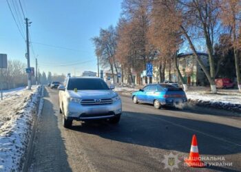 У Ромнах на переході збили пенсіонерку