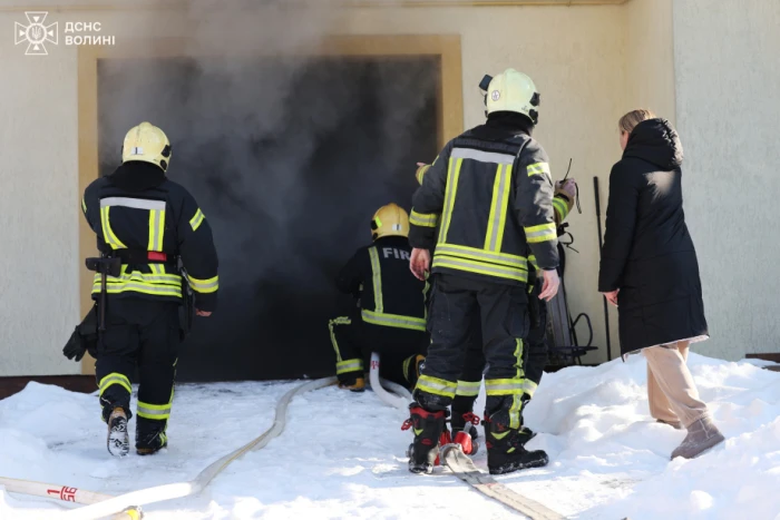 У селі біля Луцька загорілася котельня у будинку. ФОТО