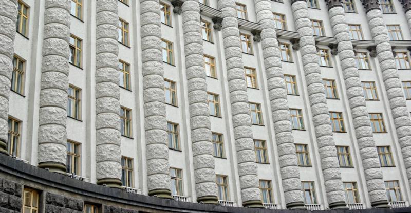 Уряд рекомендував школам перейти на дистанційне навчання або продовжити канікули через погіршення погоди