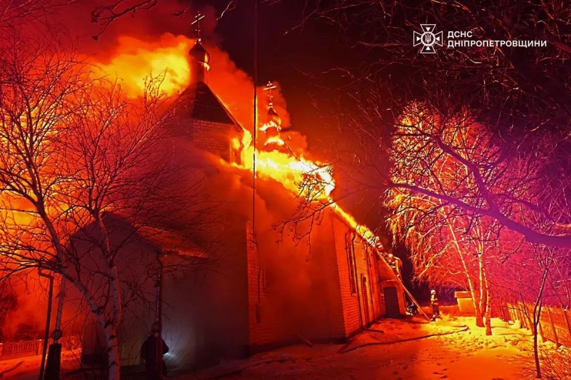 Вночі палала церква у Павлоградському районі: деталі та наслідки