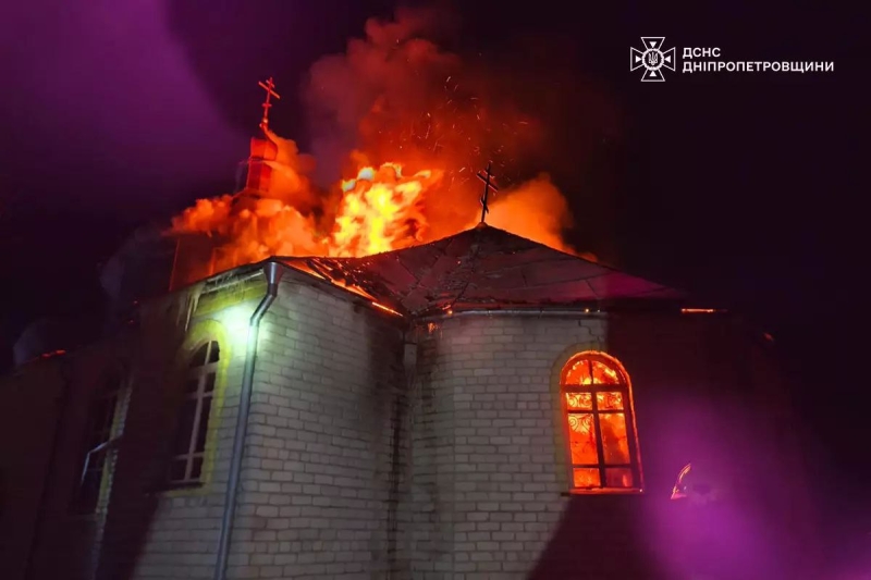Вночі палала церква у Павлоградському районі: деталі та наслідки