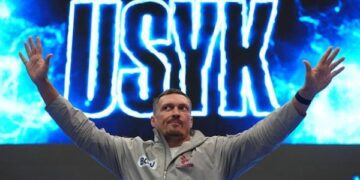 Керівник команди Усика спростував будь-які контракти з Zuffa Boxing